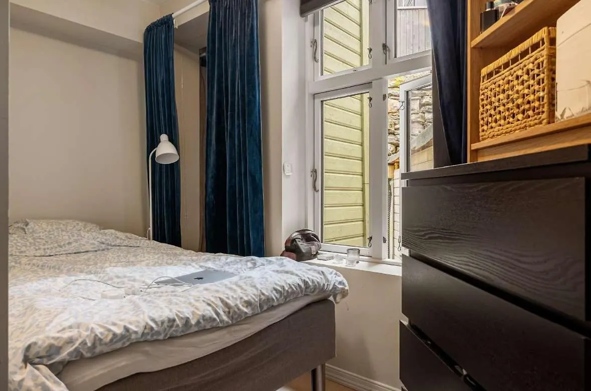 Heimby Living - Free Wifi - Four Bedrooms Bergen Apartment
